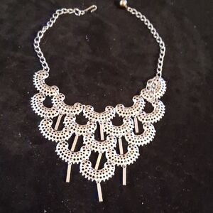 Vintage Sarah Coventry Silver Tone Scalloped Statement Bib Necklace